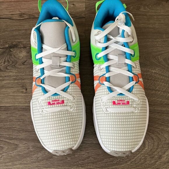 Nike Men's Lebron Witness 7 Basketball Shoe - Picture 4 of 8